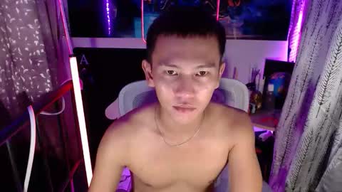 ralfhuge24 online show from 02/15/26, 06:32