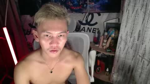 ralfhuge24 online show from 04/14/26, 09:48