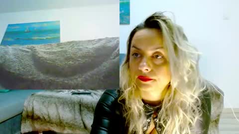 Snapshot of ramonaanca99 chatting on 04/25/26, 09:56 Kim-Hot-Girl online show from 04/25/26, 09:56