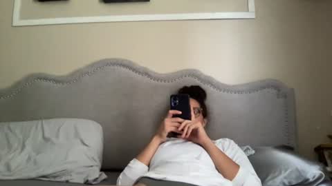 Snapshot of ramonajas chatting on 06/18/26, 04:22 RamonaJ online show from 06/18/26, 04:22