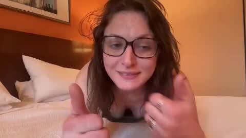 Snapshot of ramonaquinn chatting on 04/01/26, 01:34 RAMONA Q online show from 04/01/26, 01:34