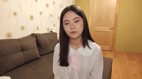 Snapshot of ranawiedenheft chatting on 03/16/26, 10:19 Lee online show from 03/16/26, 10:19