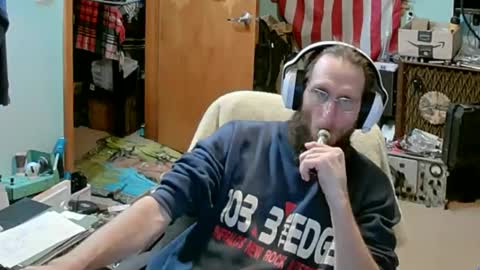 Snapshot of randalltotazz chatting on 12/02/24, 08:52 Randall online show from 12/02/24, 08:52
