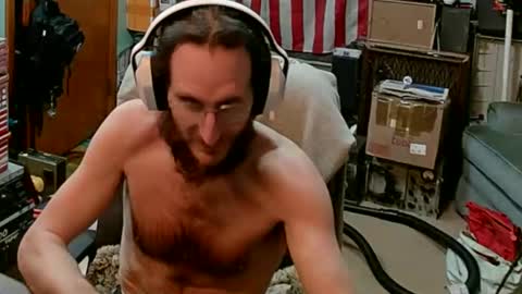 Snapshot of randalltotazz chatting on 02/20/25, 01:08 Randall online show from 02/20/25, 01:08