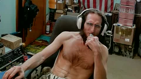 Snapshot of randalltotazz chatting on 02/21/25, 11:55 Randall online show from 02/21/25, 11:55