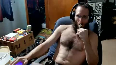 Snapshot of randalltotazz chatting on 10/01/25, 02:17 Randall online show from 10/01/25, 02:17