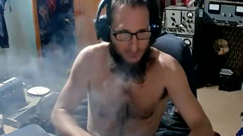 Snapshot of randalltotazz chatting on 10/17/25, 12:52 Randall online show from 10/17/25, 12:52