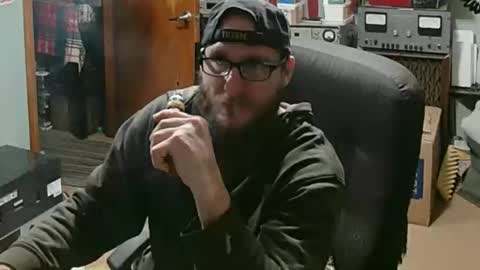 Snapshot of randalltotazz chatting on 05/03/26, 11:33 Randall online show from 05/03/26, 11:33