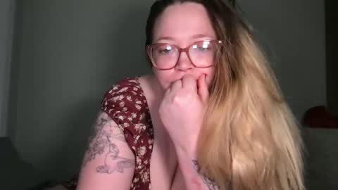 Randii online show from 05/06/26, 03:24