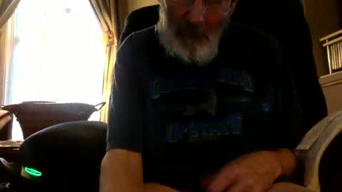 Snapshot of rando56 chatting on 06/04/26, 10:43 Randy online show from 06/04/26, 10:43