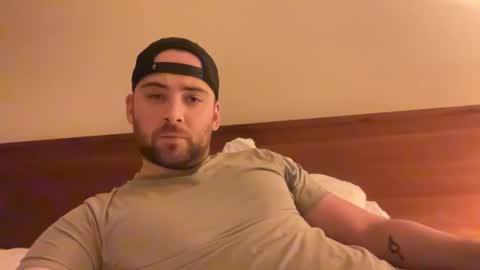 randomdude5950 online show from 01/31/25, 03:52