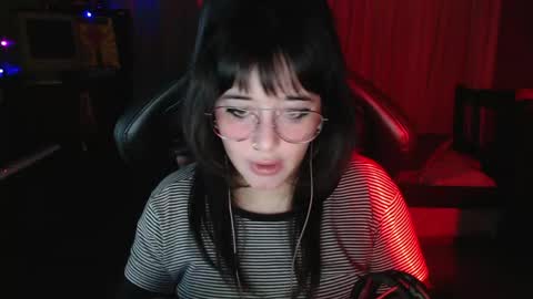 randomegirl666 online show from 04/24/26, 07:33