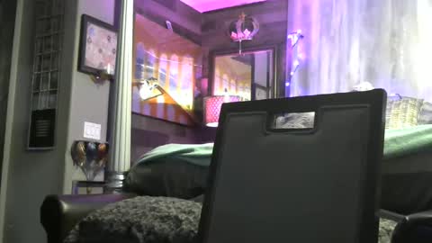 Snapshot of randybater8in chatting on 09/27/25, 09:25 Randy8inbater online show from 09/27/25, 09:25