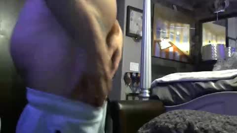 Snapshot of randybater8in chatting on 10/30/25, 08:27 Randy8inbater online show from 10/30/25, 08:27