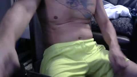 Snapshot of randybater8in chatting on 11/28/25, 08:17 Randy8inbater online show from 11/28/25, 08:17