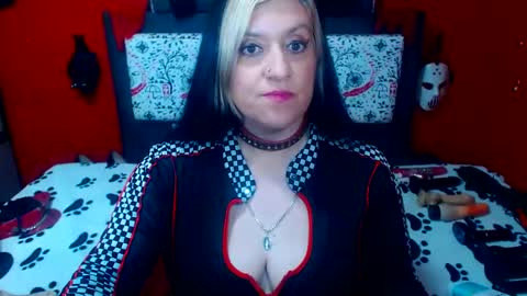 Sonia online show from 01/23/25, 04:09