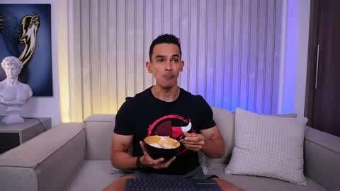 RANDY online show from 12/01/25, 06:46