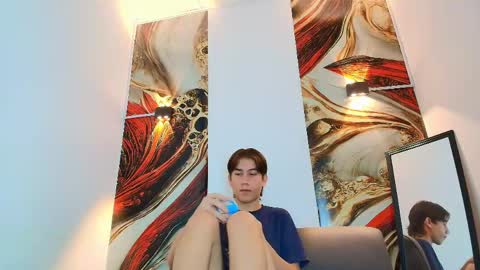 raphael_nyon1 online show from 05/11/26, 03:56