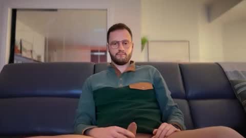 Snapshot of raphwoods95 chatting on 02/28/26, 10:55 Raph online show from 02/28/26, 10:55