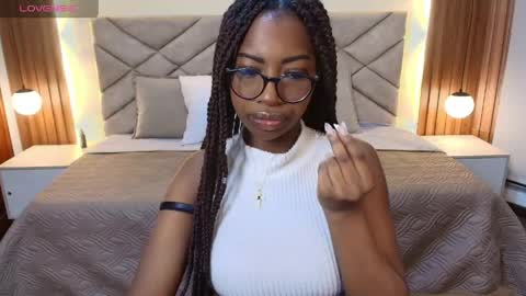 Raquel online show from 04/22/26, 12:07