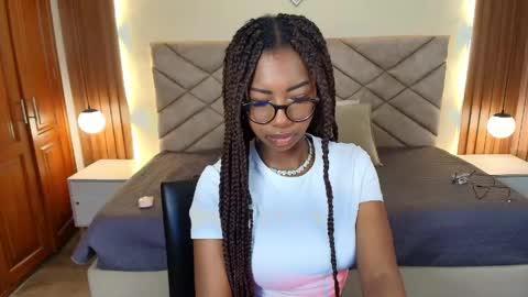 Raquel online show from 05/16/26, 12:15