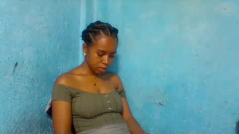 rasoelysca online show from 12/15/25, 02:32