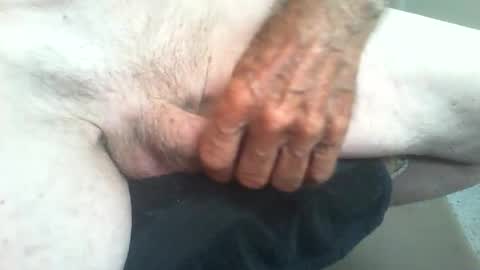 Snapshot of rattcatt chatting on 06/06/26, 02:11 rattcatt online show from 06/06/26, 02:11