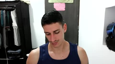 Snapshot of raul240335 chatting on 06/13/26, 01:36 Raul online show from 06/13/26, 01:36