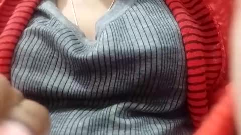 Snapshot of rava_sexy chatting on 01/18/26, 12:42 rava_sexy online show from 01/18/26, 12:42