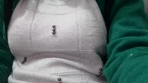 Snapshot of rava_sexy chatting on 02/02/26, 03:49 rava_sexy online show from 02/02/26, 03:49