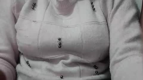 Snapshot of rava_sexy chatting on 02/11/26, 02:49 rava_sexy online show from 02/11/26, 02:49
