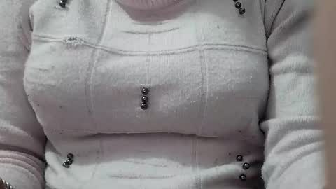 Snapshot of rava_sexy chatting on 02/14/26, 02:41 rava_sexy online show from 02/14/26, 02:41