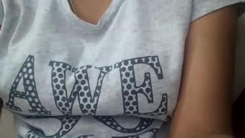 Snapshot of rava_sexy chatting on 06/22/26, 06:43 rava_sexy online show from 06/22/26, 06:43