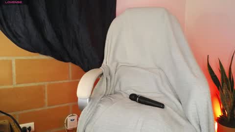 Raven online show from 02/08/25, 03:52