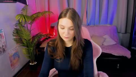 Snapshot of raven_crowe chatting on 03/06/26, 01:29 Raven online show from 03/06/26, 01:29