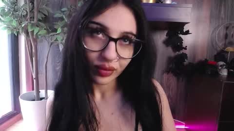 Raven Foxxy online show from 02/11/26, 07:02