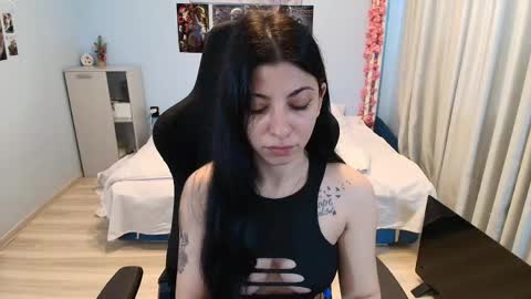 Snapshot of raven_haired_goddess chatting on 05/23/26, 07:46 raven_haired_goddess online show from 05/23/26, 07:46