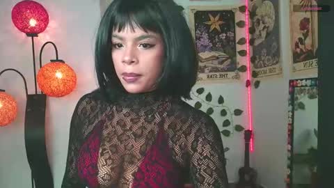 Snapshot of raven_luv chatting on 09/12/25, 10:10 raven  online show from 09/12/25, 10:10