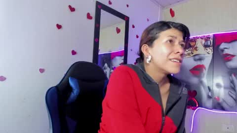 Snapshot of raven_rouge chatting on 05/08/26, 11:59 gata online show from 05/08/26, 11:59