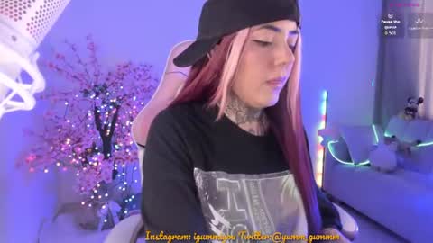 .  online show from 08/01/26, 03:44