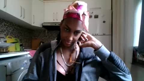 ravenbby online show from 04/18/26, 09:13