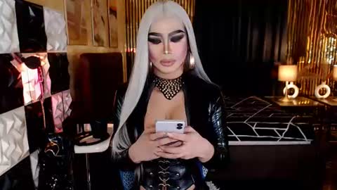 Snapshot of ravenmystiquex chatting on 06/29/26, 07:47 ravenmystiquex online show from 06/29/26, 07:47
