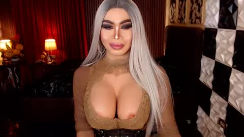 Snapshot of ravenmystiquex chatting on 07/07/26, 12:24 ravenmystiquex online show from 07/07/26, 12:24