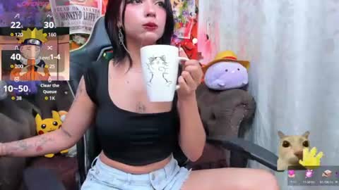 Snapshot of ravenn_20 chatting on 07/15/26, 11:37 RavenN online show from 07/15/26, 11:37