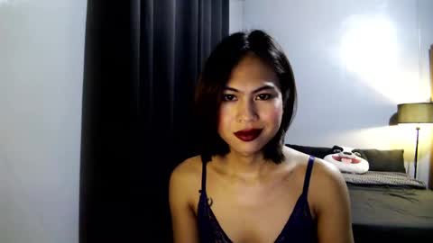 Snapshot of ravenna69ts chatting on 12/24/24, 02:10 Raven online show from 12/24/24, 02:10