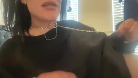 Raven Ray online show from 02/16/26, 07:54