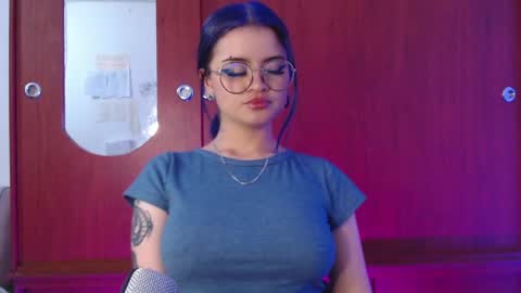 Snapshot of raventh_ chatting on 04/25/26, 12:41 raventh_ online show from 04/25/26, 12:41