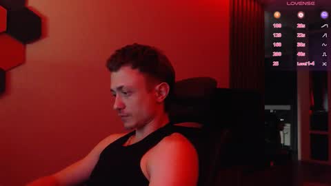 Snapshot of ravine_doleg chatting on 09/17/25, 10:22 Alex Nash online show from 09/17/25, 10:22