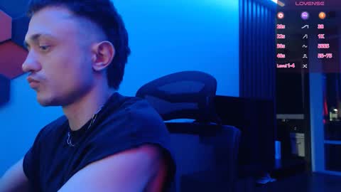 Snapshot of ravine_doleg chatting on 09/19/25, 10:32 Alex Nash online show from 09/19/25, 10:32