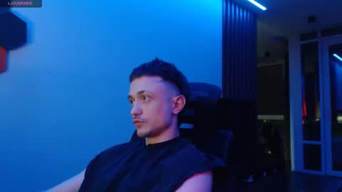 Snapshot of ravine_doleg chatting on 09/20/25, 11:39 Alex Nash online show from 09/20/25, 11:39